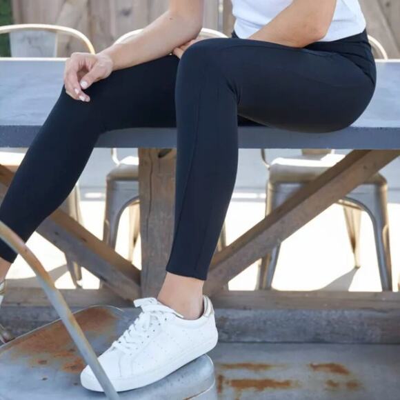 NWOT Assets by Spanx Women's Ponte Shaping Leggings Black Size L - Picture 2 of 11